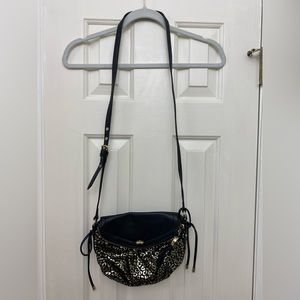 Pristine Juicy Couture black purse with gold details
